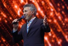 صورة عمر العبد اللات في مهرجان. JOY Awards